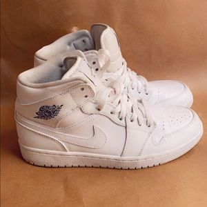 Air Jordan 1 Mid